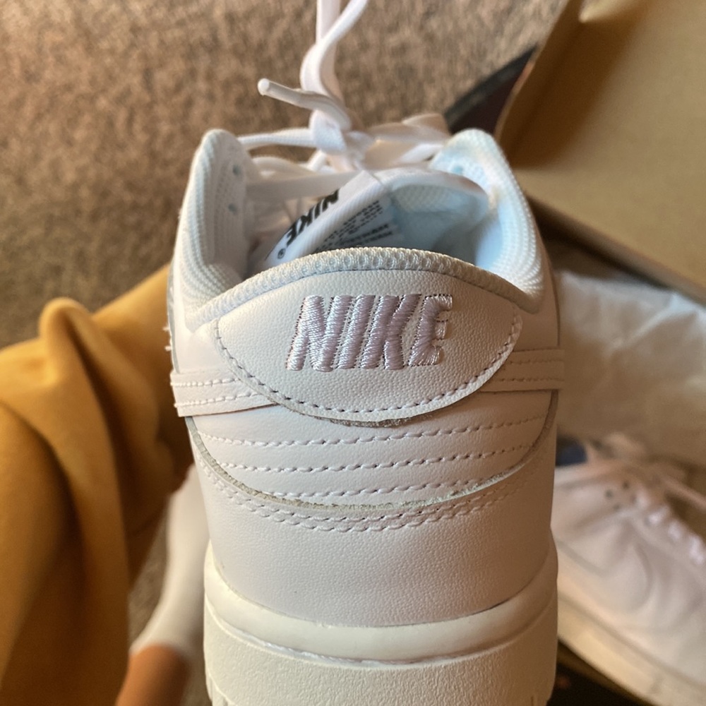 Nike dunks - Picture 3 of 4